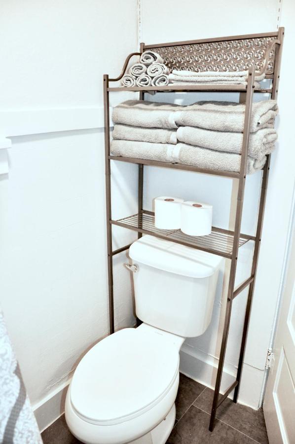 Downtown 1 Bedroom Charmer - Walk, Bike, Enjoy!! مدينة رابيد المظهر الخارجي الصورة